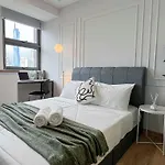 Sky Pool Suites Kl Sentral - Riveria City