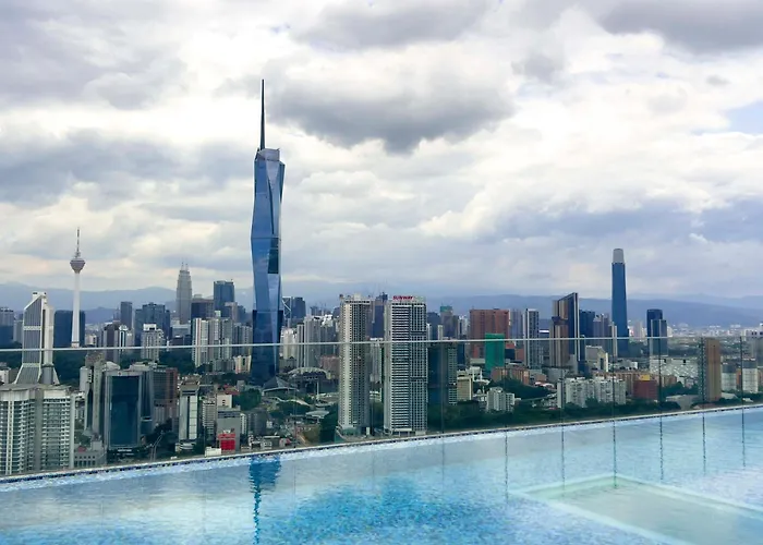 Sky Pool Suites Kl Sentral - Riveria City